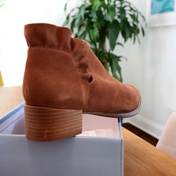 Seychelles Renowned Suede Flats, Cognac, 11 — NWT - Picture 2 of 13